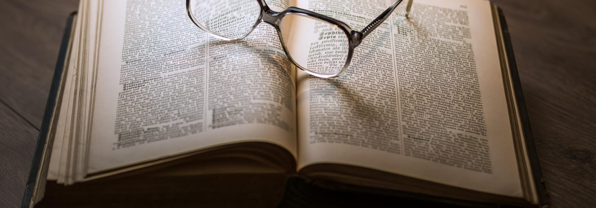 glasses, book, education, eyeglasses, research, knowledge, text, textbook, information, literature, study, read, open, old, vintage, antique, retro, page, literary, book, book, book, book, book, education, knowledge, study, study